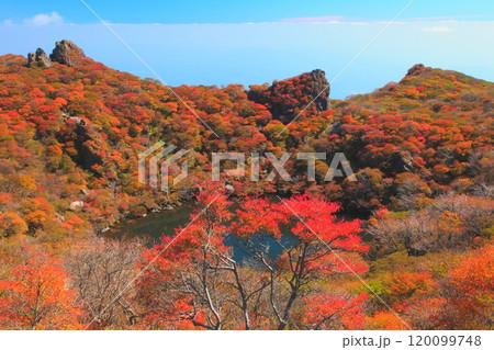 大船山御池の紅葉（くじゅう連山・竹田市） 120099748
