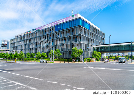 【東京都】爽やかな青空が広がる豊洲市場 【東京都】爽やかな青空が広がる豊洲市場 120100309