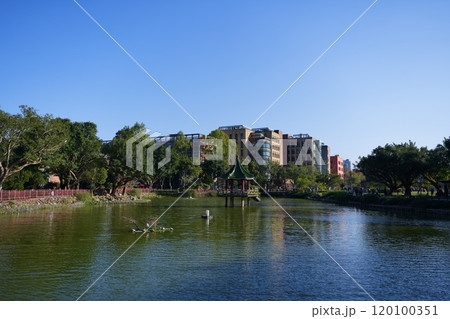 國立台灣大学・醉月湖(台湾・台北市大安区) 國立台灣大学・醉月湖(台湾・台北市大安区) 120100351