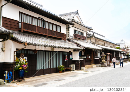【重要伝統的建造物群保存地区】矢掛宿　春の宿場町の風景2　岡山県小田郡矢掛町 120102834