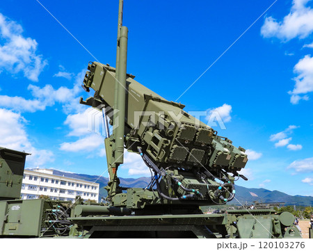 展示される航空自衛隊のパトリオットミサイル PAC-3 120103276