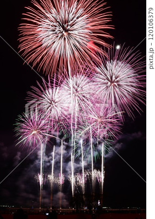 ラグーナビーチの花火甲子園 120106379