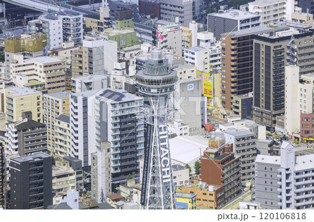あべのハルカス展望台から見ることができる大阪の都市風景 120106818