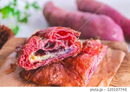 さつまいものクロワッサン 120107748