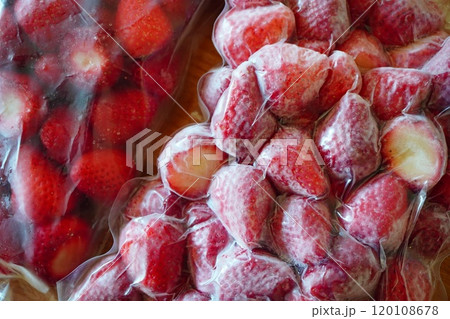 いちご農園の甘くて美味しい冷凍いちご。 120108678