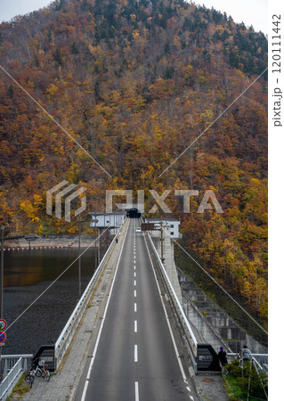 北海道　札幌　定山渓　秋　紅葉 120111442