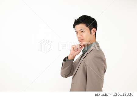 考える男性 考える男性 120112336