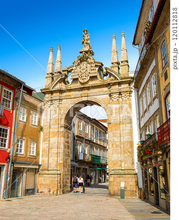 Arch of the New Gate. Braga, Portugal 120112818