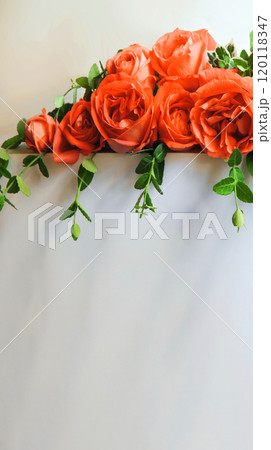 Bouquet of red roses on the table Bouquet of red roses on the table 120118347
