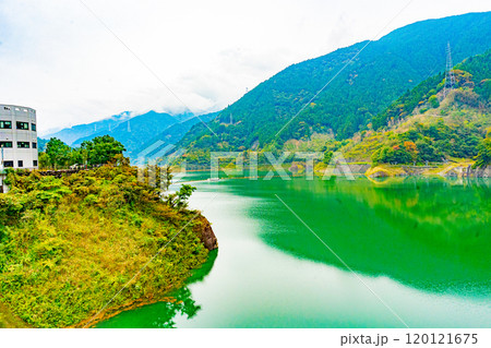秩父さくら湖(浦山ダム) 120121675