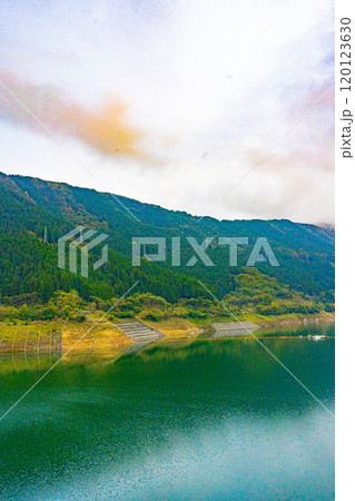 奥秩父もみじ湖(滝沢ダム) 120123630