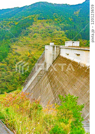 奥秩父もみじ湖(滝沢ダム) 120123659