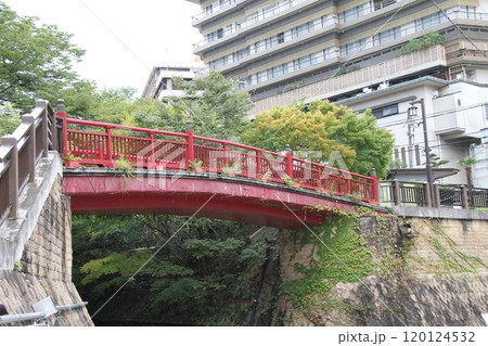 湯煙漂う日本三古湯の一つ有馬温泉 湯煙漂う日本三古湯の一つ有馬温泉 120124532