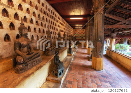 Wat Sisaket Temple View 120127651