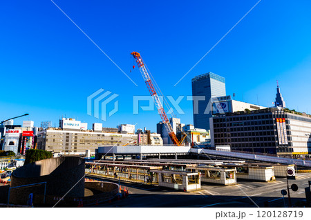 東京都市風景 新宿駅西口の再開発工事 2024.11　a-2 高彩度コントラスト 120128719