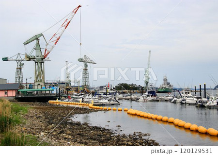 造船と水産の街『塩釜』を支える…造船所 120129531