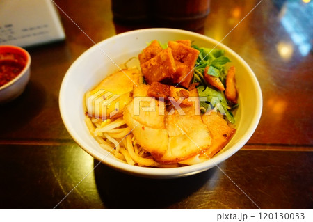 カオラウ(ホイアン/ベトナム) カオラウ(ホイアン/ベトナム) 120130033