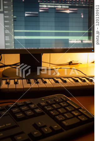 Home music studio 120130911
