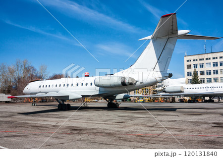 Repair and maintenance of passenger planes on the aviation technical base 120131840