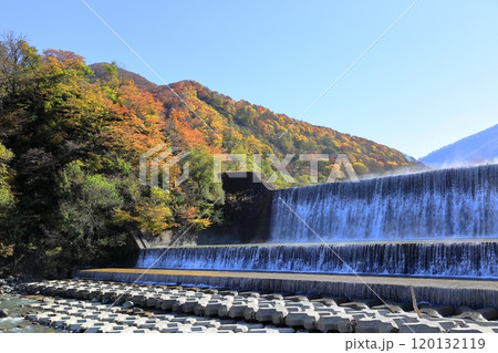 日本登録有形文化財 六渕・瀬場砂防堰堤 日本登録有形文化財 六渕・瀬場砂防堰堤 120132119
