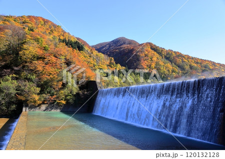 日本登録有形文化財 六渕・瀬場砂防堰堤 日本登録有形文化財 六渕・瀬場砂防堰堤 120132128