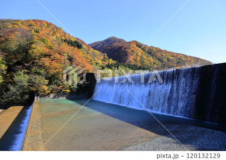 日本登録有形文化財 六渕・瀬場砂防堰堤 日本登録有形文化財 六渕・瀬場砂防堰堤 120132129