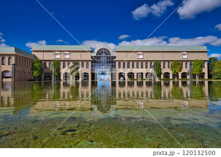 青空に映えるハートピア春江 120132500