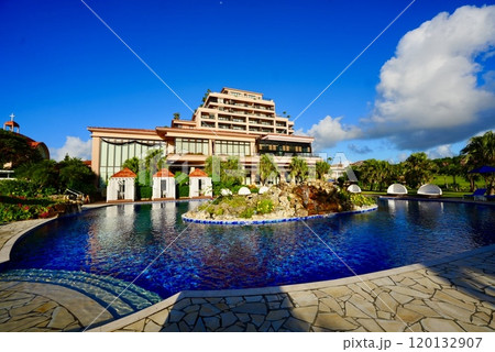 噴水のあるホテル 120132907