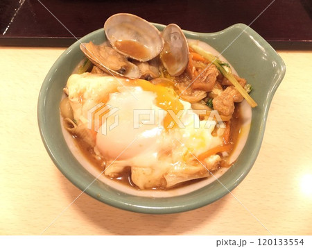 あさりの味噌煮込みうどん 120133554