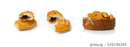 Small Italian Puff Pastry Isolated. Puff Pastries Biscuits, Mini Sweet Bakery 120136265