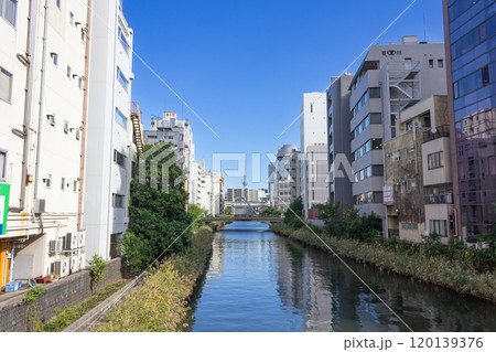 八丁堀の街並み 120139376