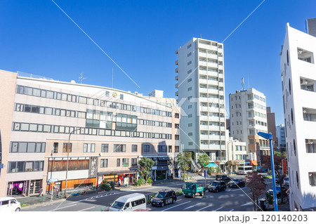 天現寺橋交差点 120140203