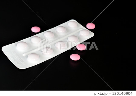 The medicine packaging is white. 120140904