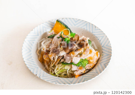 蒸し野菜と豚肉の大根おろしがけ 120142300