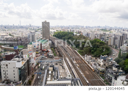 【スペーシア日光】日光方面へ向かう特急列車 120144045