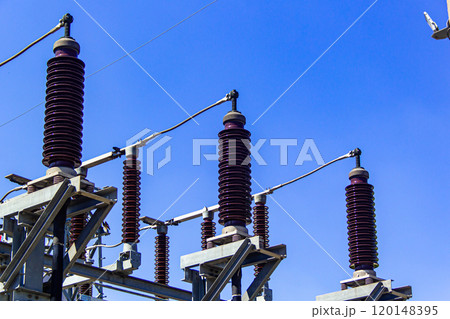 ceramic insulators electric current with wires ceramic insulators electric current with wires 120148395