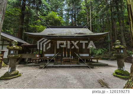 龍穴神社拝殿 奈良県宇陀市室生 龍穴神社拝殿 奈良県宇陀市室生 120159273