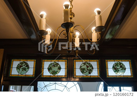 洋館の天井 120160172