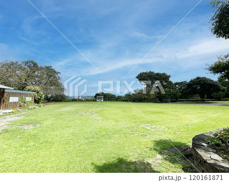 愛知県豊田市にある都市緑化植物園「西山公園」 120161871