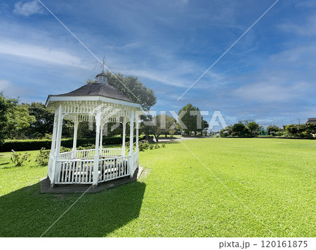愛知県豊田市にある都市緑化植物園「西山公園」 120161875