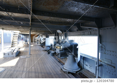 記念艦三笠　8cm砲（右舷甲板） 120164780