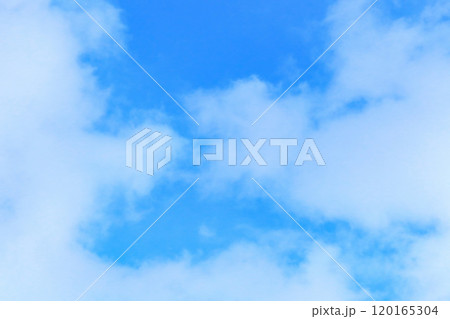 青空と白い雲・背景素材 120165304