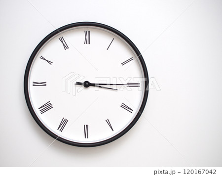 Clock Showing 15.15 or 03.15 with Roman Numerals. Simple Round Clock for Concepts of Time Management and Scheduling. Clock Showing 15.15 or 03.15 with Roman Numerals. Simple Round Clock for Concepts of Time Management and Scheduling. 120167042