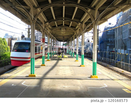 2011.1.3 業平橋駅(とうきょうスカイツリー駅) 200系特急りょうもう号 2011.1.3 業平橋駅(とうきょうスカイツリー駅) 200系特急りょうもう号 120168573
