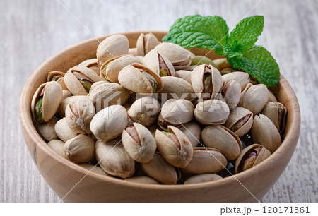 栄養満点 ナッツの女王 ピスタチオ （ 殻付き 素焼き ） 120171361