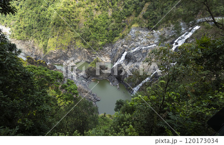 キュランダにあるバロン滝 120173034