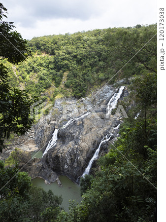 キュランダにあるバロン滝 120173038