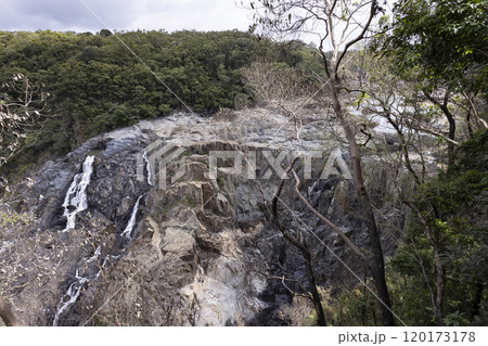キュランダにあるバロン滝 120173178