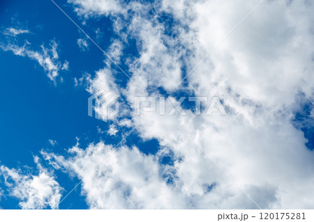 爽やかな青空 120175281
