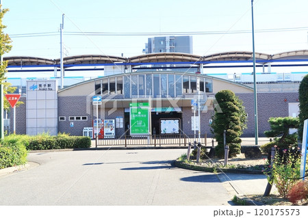 名古屋臨海高速鉄道あおなみ線荒子駅 120175573
